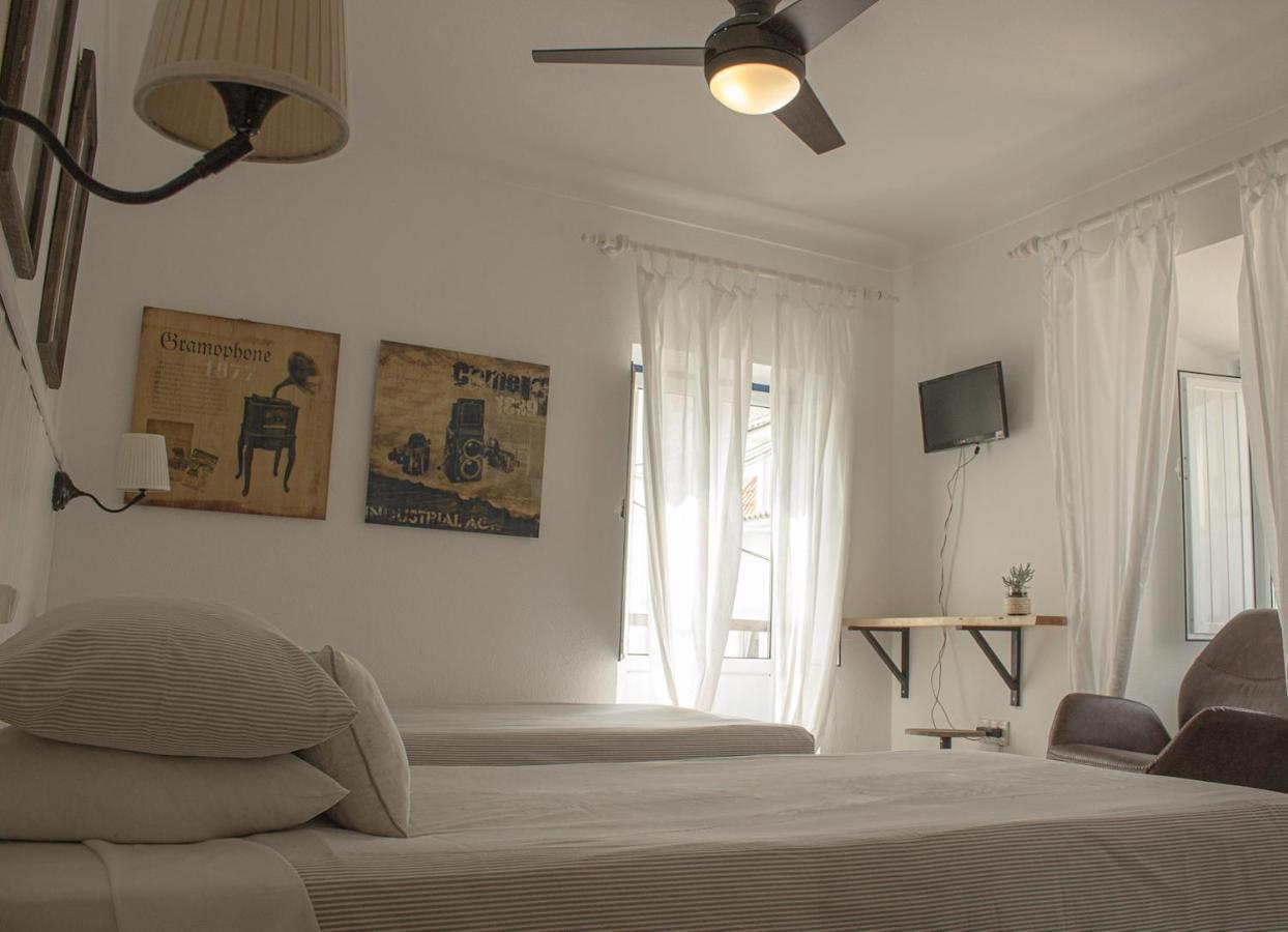 Vinnus Guesthouse Ericeira Exterior foto