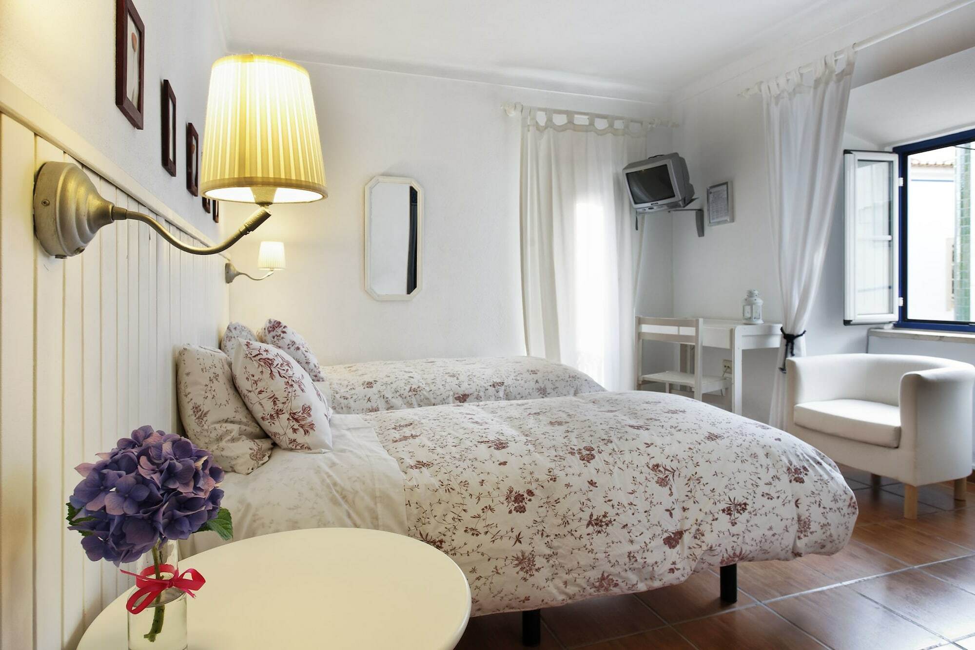 Vinnus Guesthouse Ericeira Exterior foto